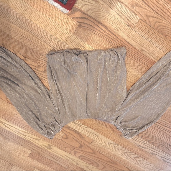 Gold shimmer long sleeve top - Picture 2 of 3